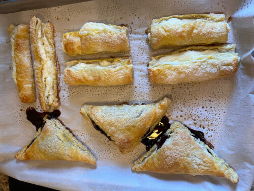 Blueberry and cheese filled puff pastry bites